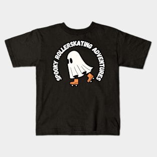 Spooky rollerskating Adventures. Halloween: Cute little ghost rollerskating Kids T-Shirt